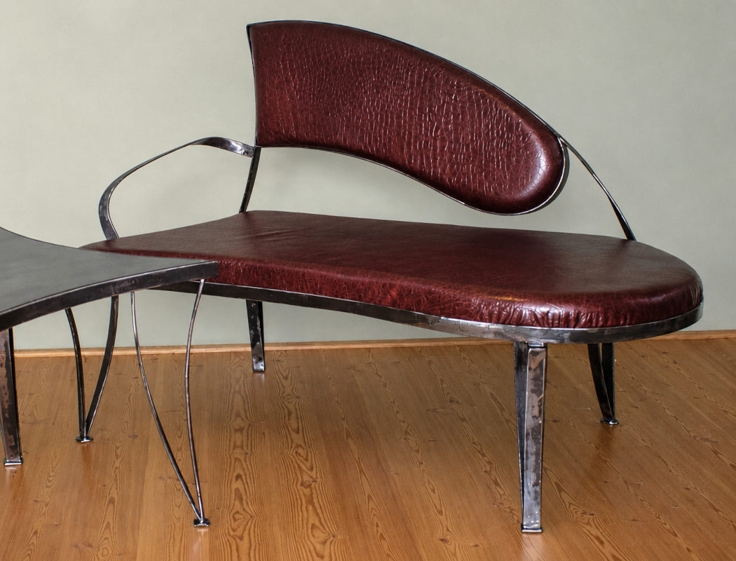 Modern design iron frame sofa red eco leather upholstery